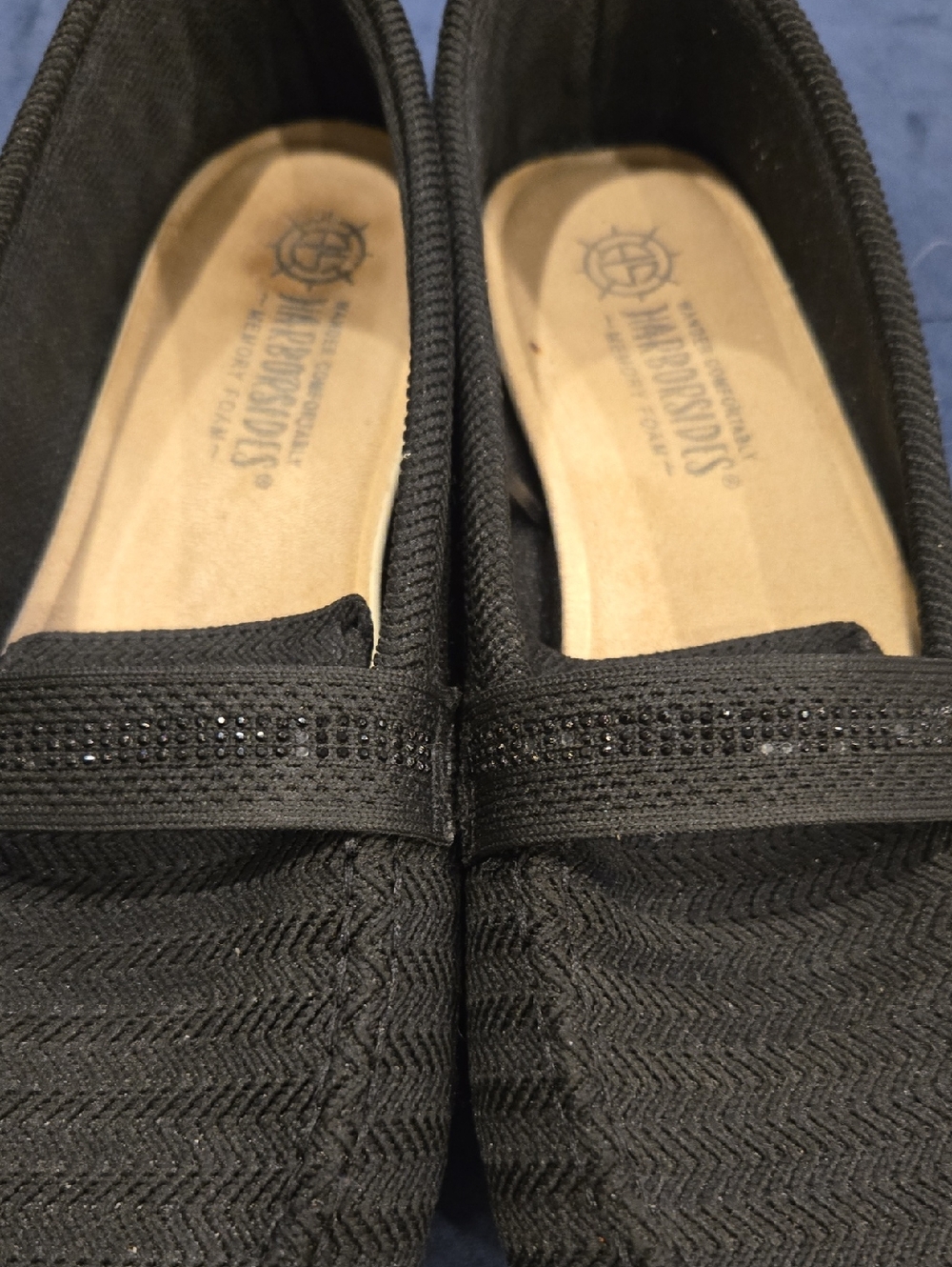 Black Women's Slip-On Flats with Subtle Sparkle